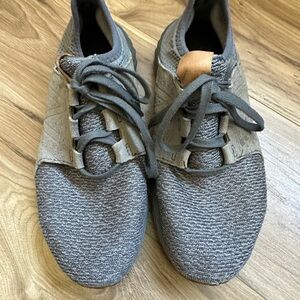 New Balance Fresh Foam Cruz v2 Knit Grey Women’s Size 6 Running Shoes Sneakers S